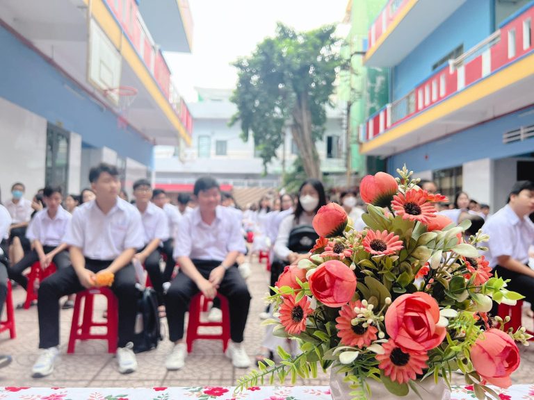 CHƯƠNG TRÌNH GIÁO DỤC THPT CỦA TRƯỜNG THCS – THPT HAI BÀ TRƯNG